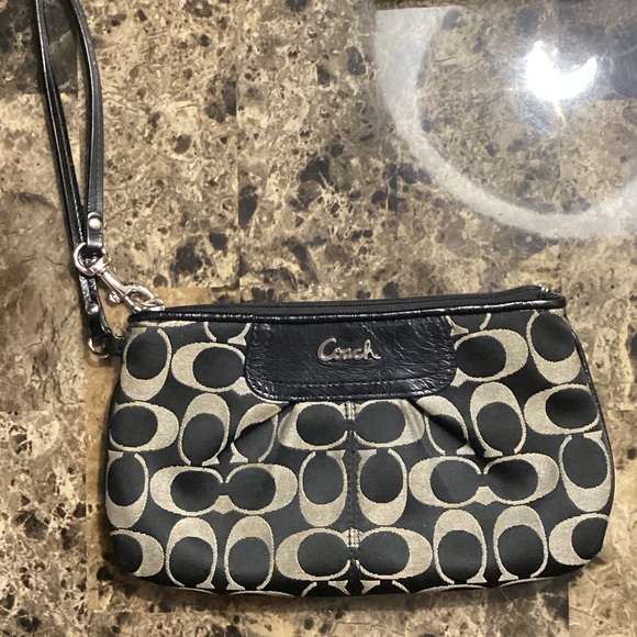 Vintage Coach Black and Tan Signature Wristlet - Picture 1 of 4